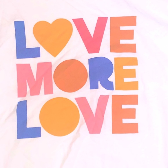 NWT EveryWear Graphic Tee for Women - Picture 3 of 3